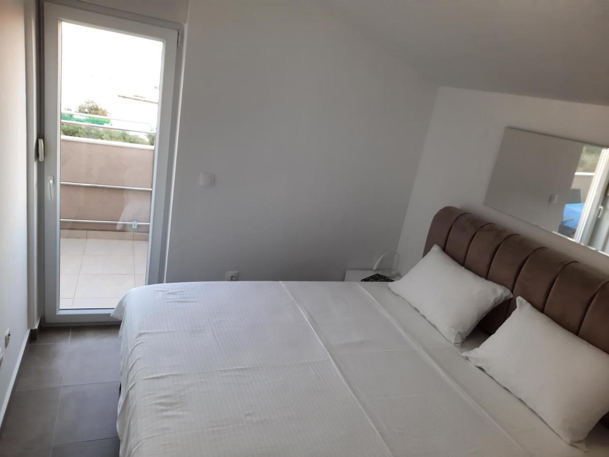 Apartman Hanna Zdrelac Exterior photo